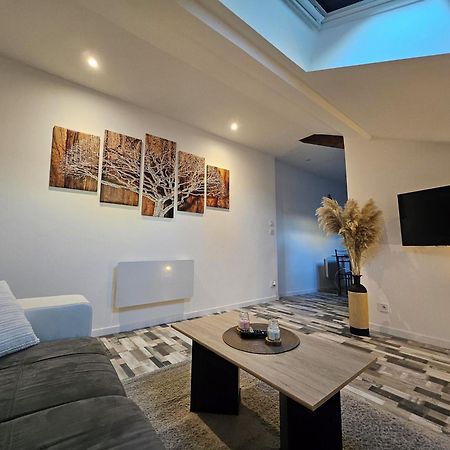 Joli Appartement Mansarde Decize Esterno foto
